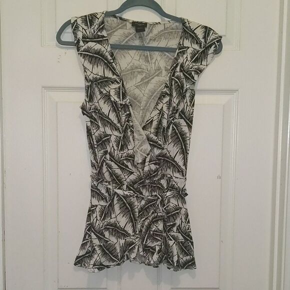 Ann Taylor faux wrap top Sz M NWOT - Picture 1 of 6